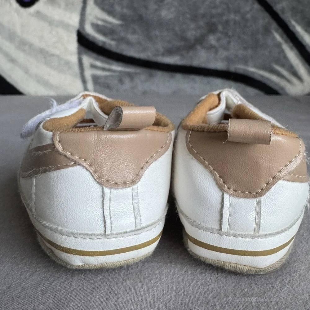 Size 3c - Soft Bottom Baby Shoes White Brown Nike